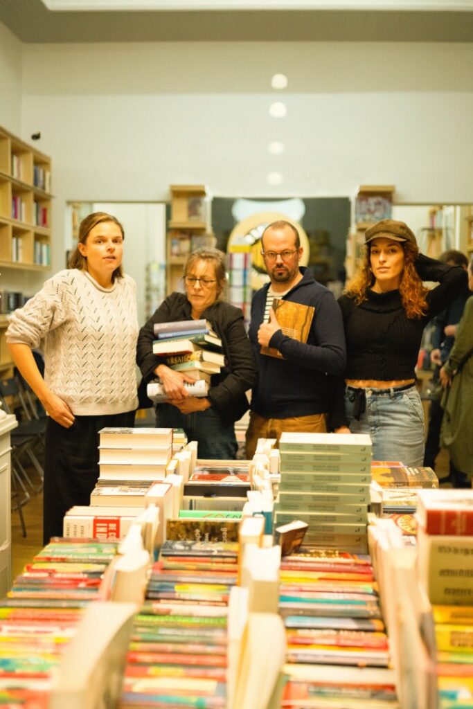 Tania Van Der Sanden, Steven Beersmans, Ellis Meeusen en Idalie Samad: Vitrine in Middelkerke
